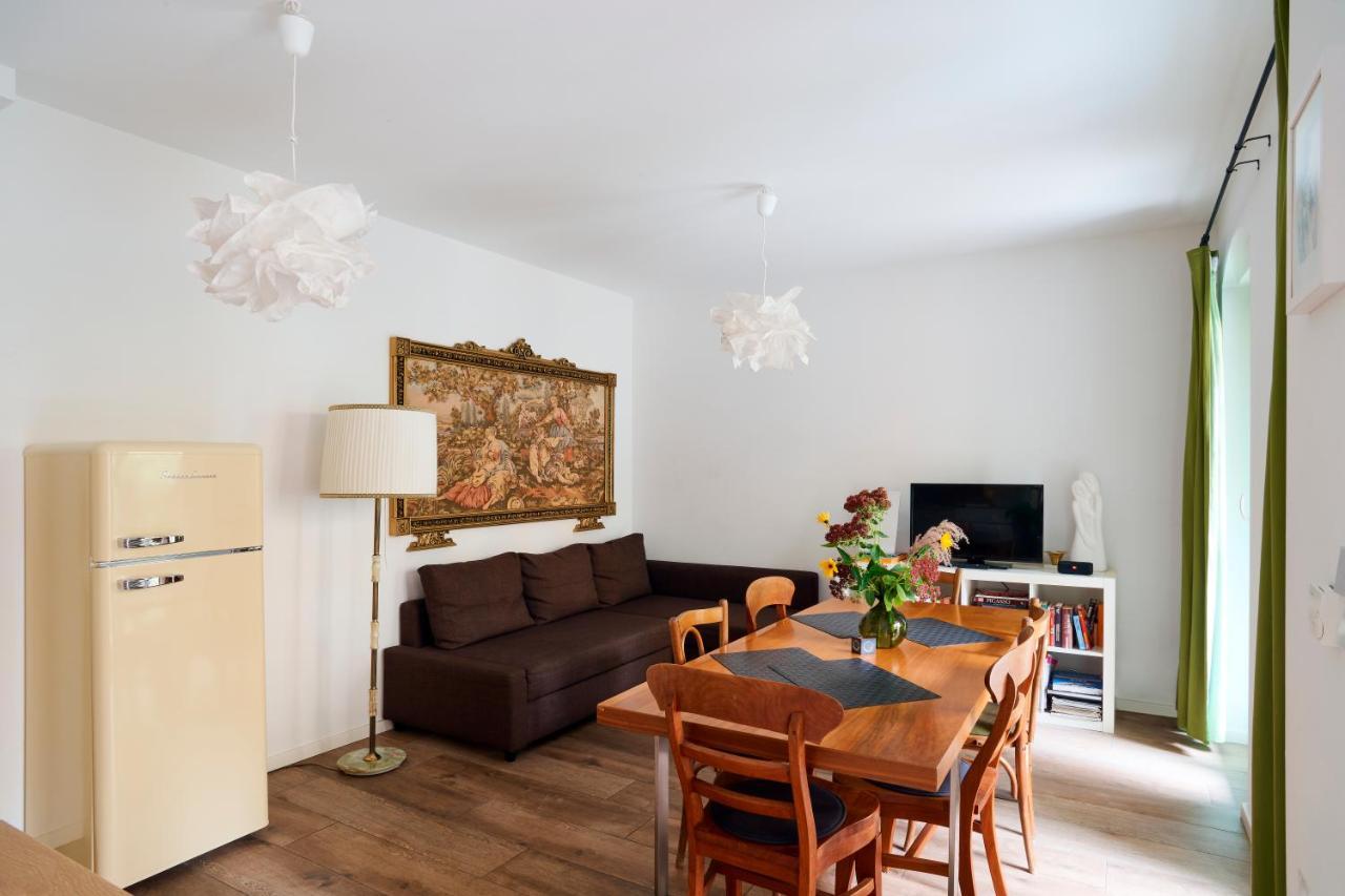 Апартаменты Beautiful And Cozy Remise For Up To 6 Guests Берлин Экстерьер фото