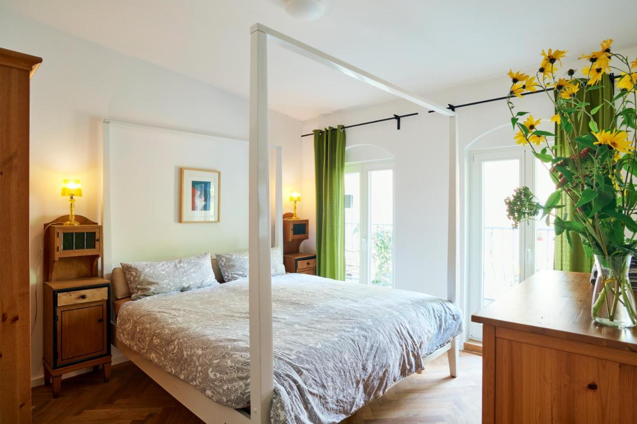 Апартаменты Beautiful And Cozy Remise For Up To 6 Guests Берлин Экстерьер фото